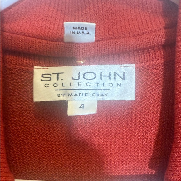 St. John Jacket with Coordinating Top - Picture 4 of 5